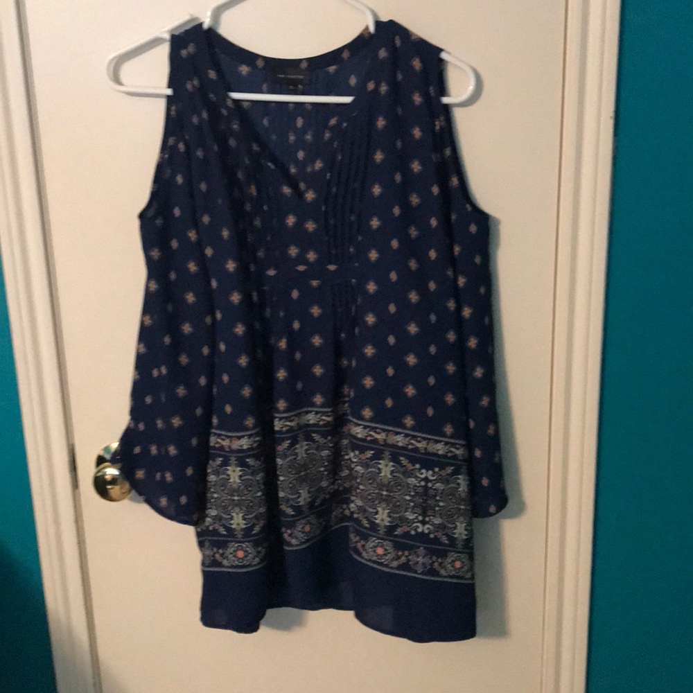 The Limited Shoulder showing shirt